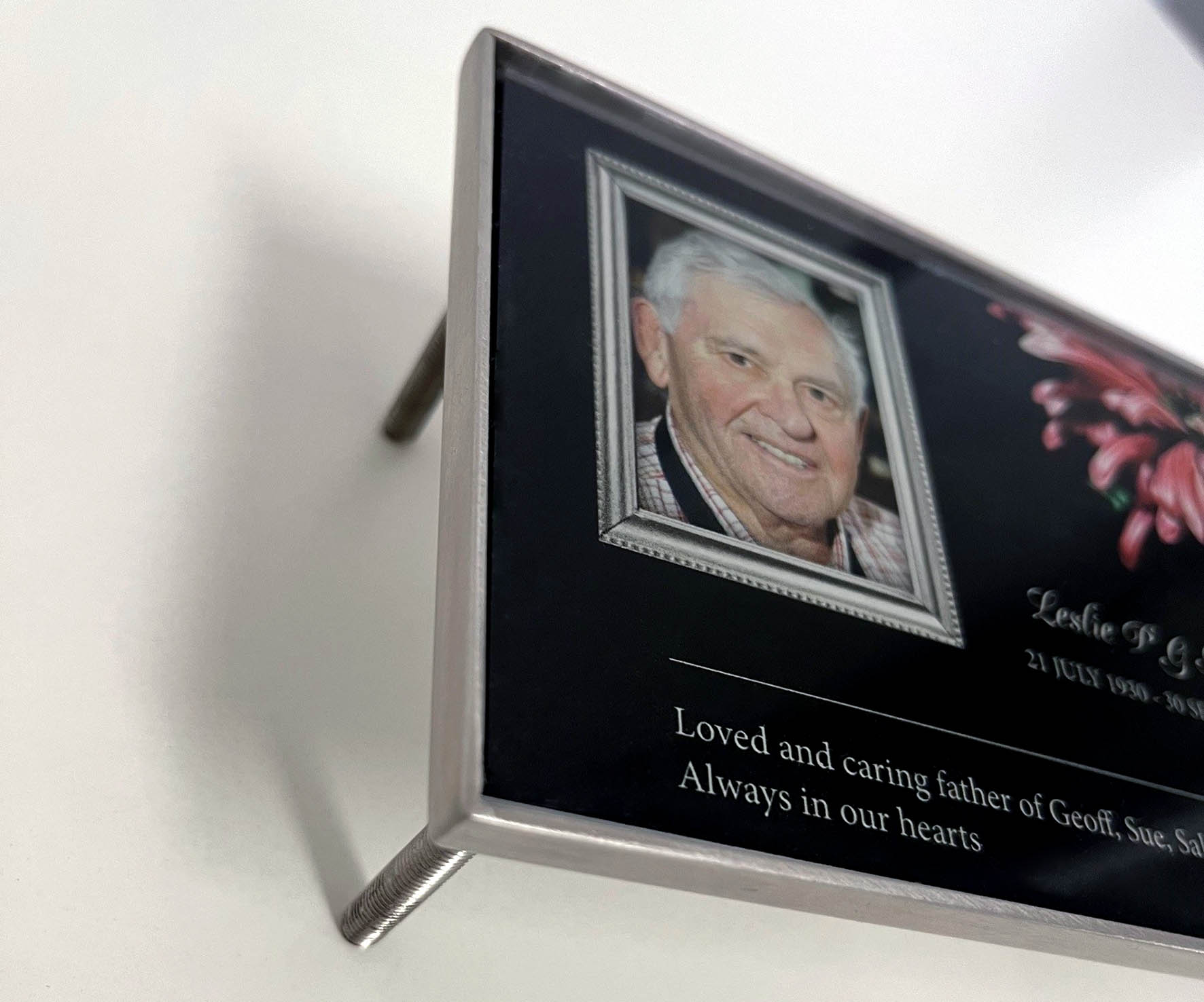 GLASS MEMORIALS 6